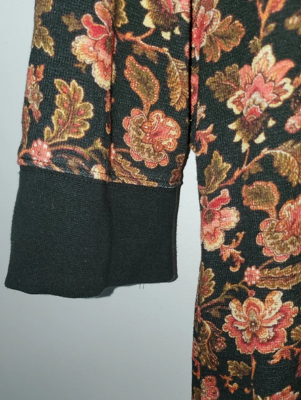 Sundance Cordelia Bloom Floral Print Thermal Henley Top Size Large Black Combo